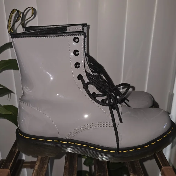 Dr. Martens 1460 Patent Leather Boots - Picture 4 of 9